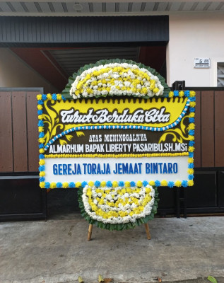 Papan Bunga Duka di Kelay