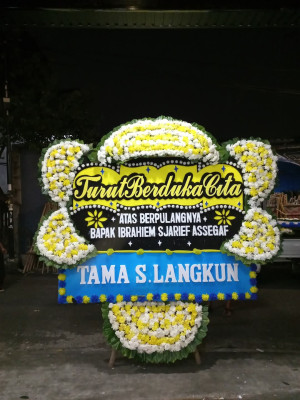 Papan Bunga Duka di Kelay